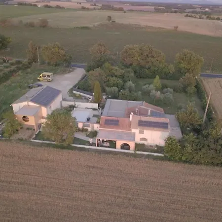 Le Des Lavandes Panoramique Bed and Breakfast